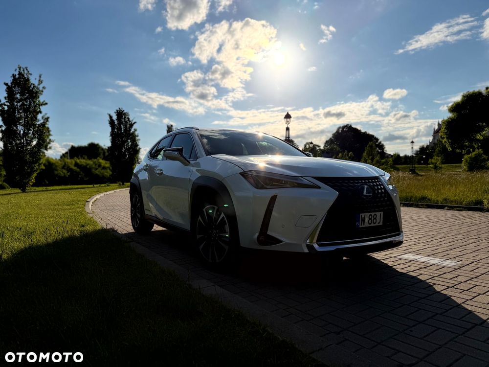 Lexus UX - 2