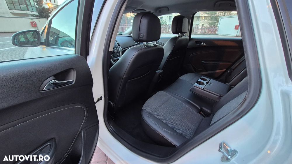 Opel Astra 1.7 CDTI Sport - 9