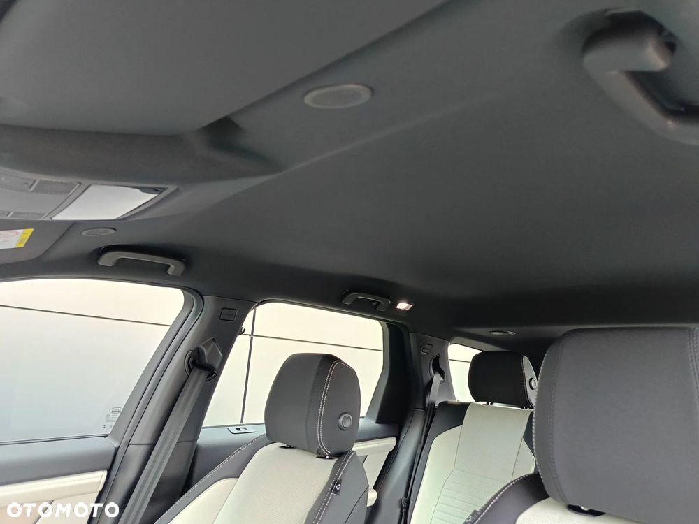 Land Rover Discovery Sport - 30