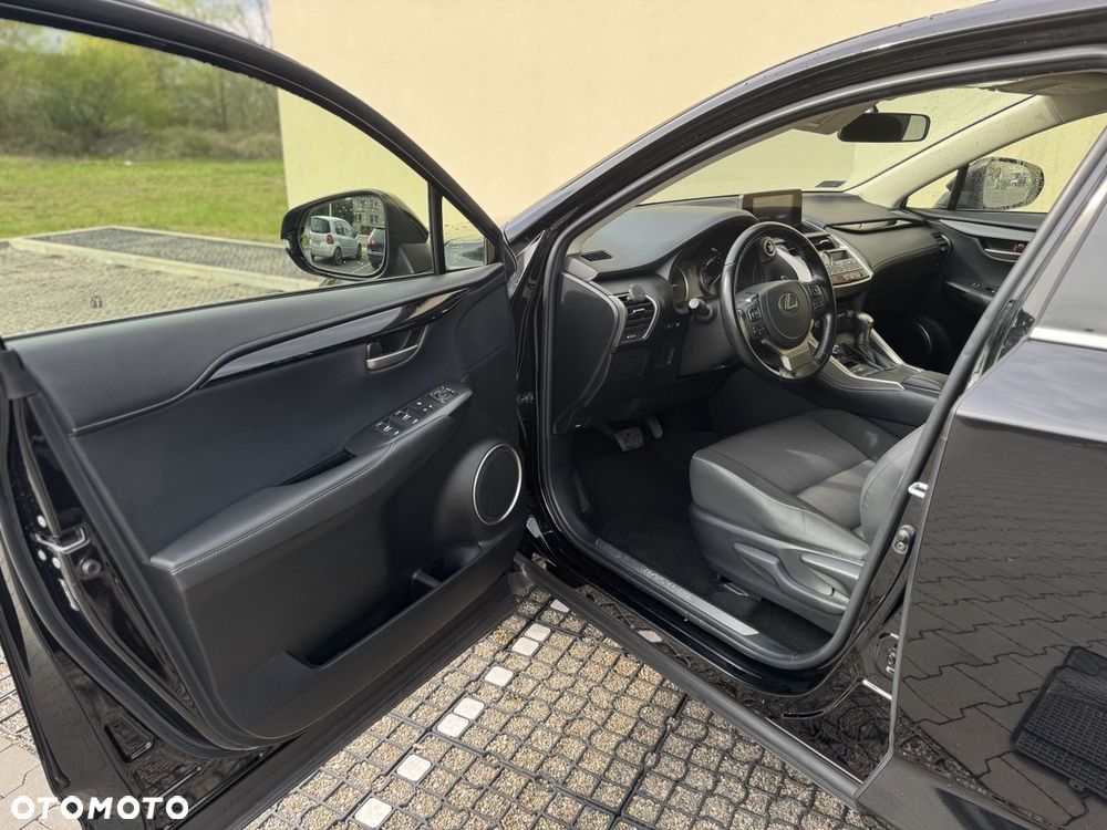 Lexus NX - 3