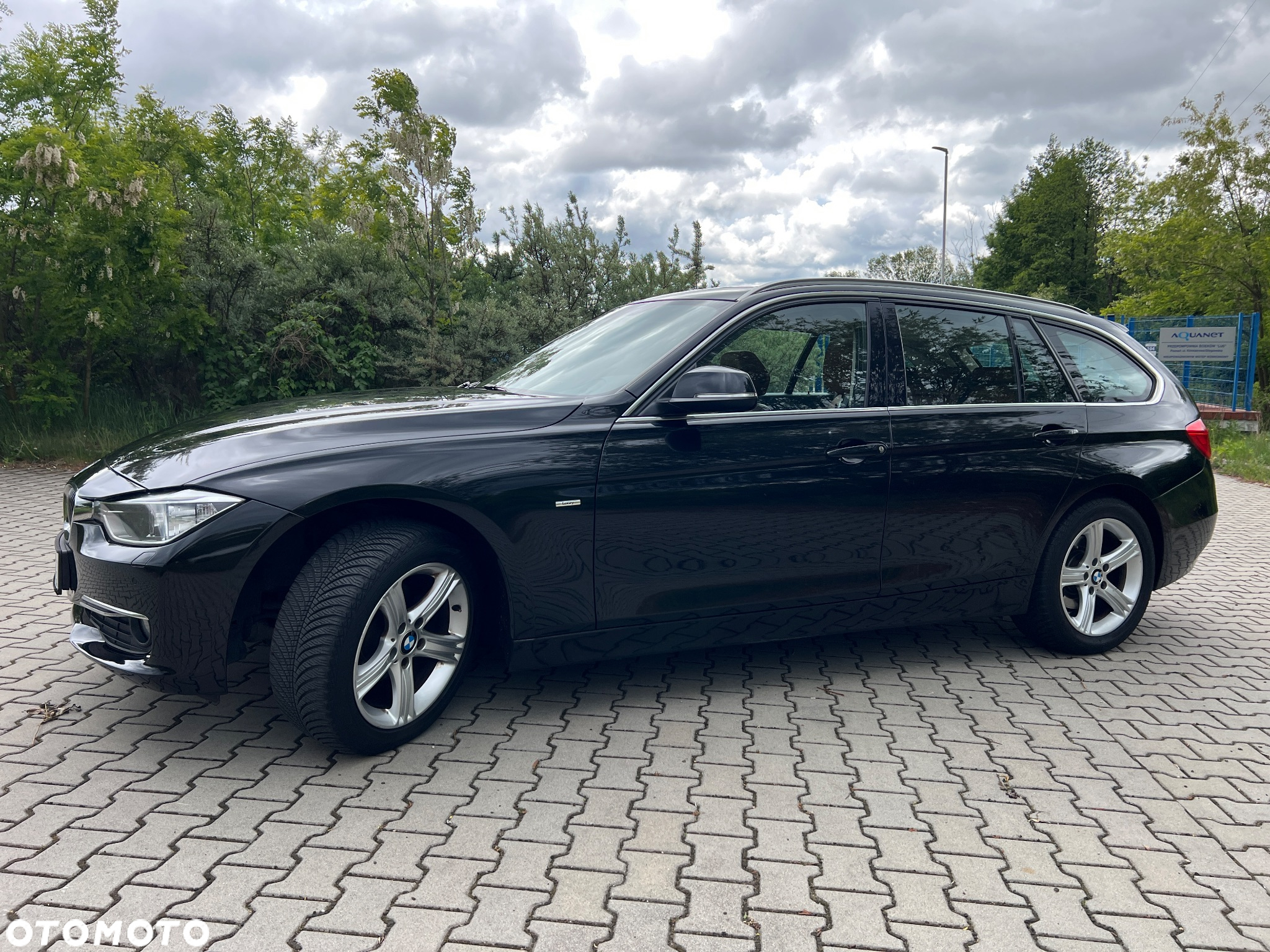 BMW Seria 3 318d Touring Luxury Line - 4