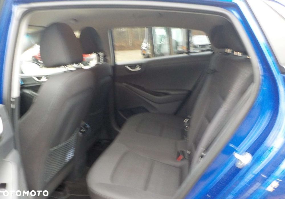Hyundai IONIQ - 24