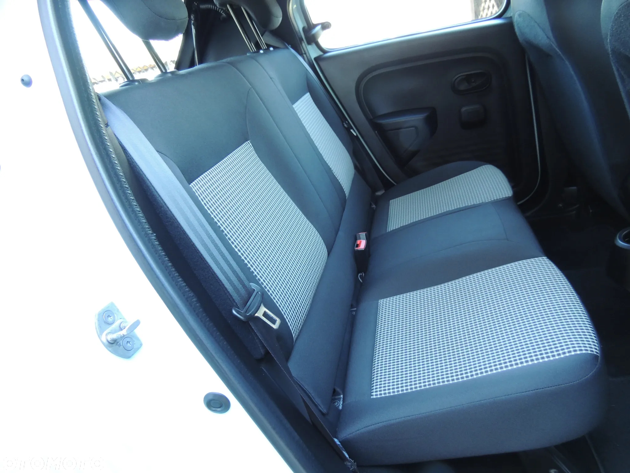 Renault Twingo SCe 70 Expression - 13