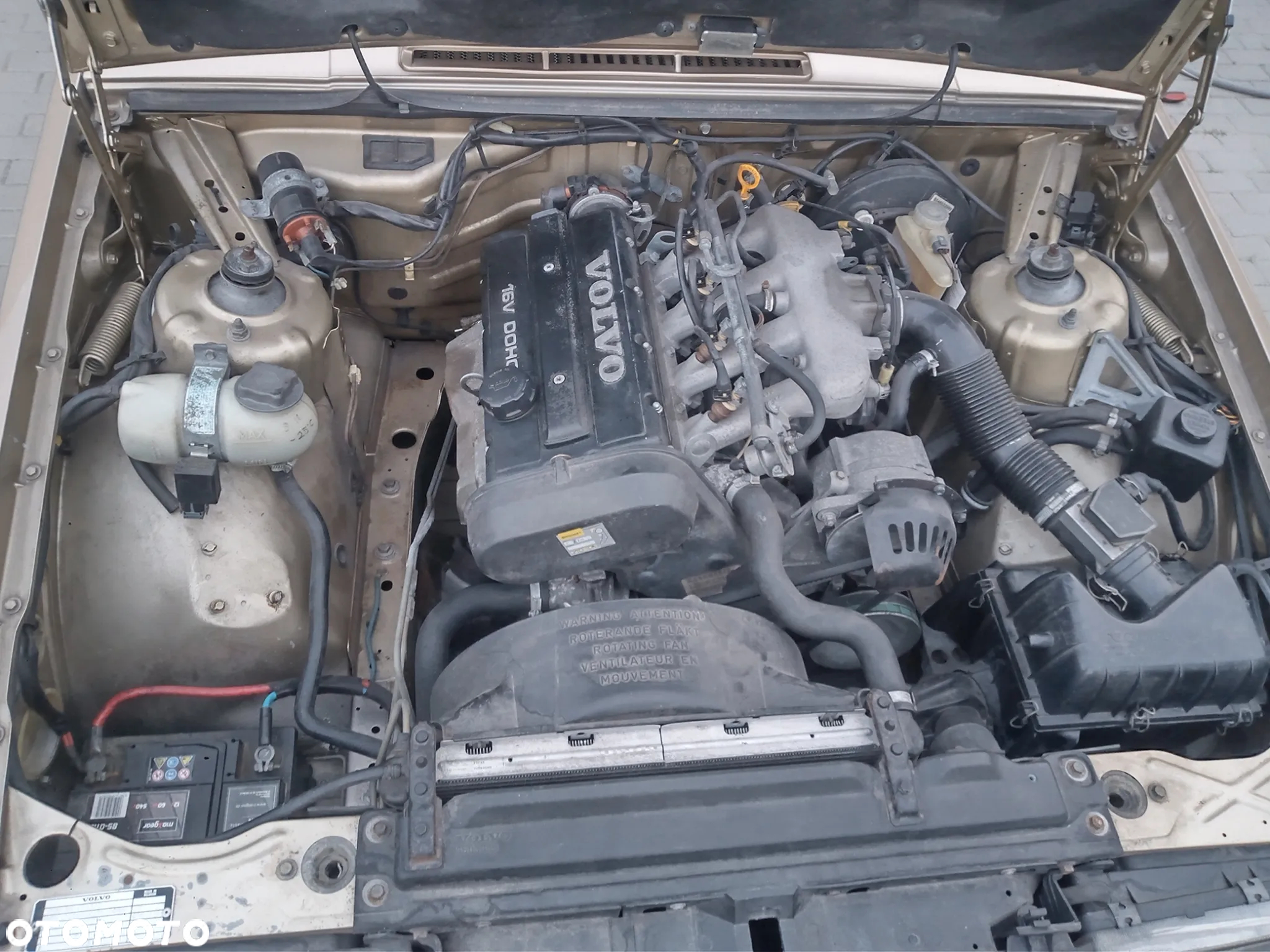 Volvo Seria 700 - 8