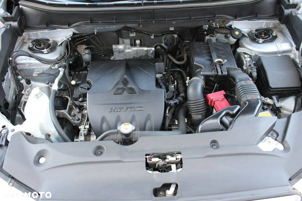 Mitsubishi ASX 1.6 ClearTec 2WD Diamant Edition+ - 32