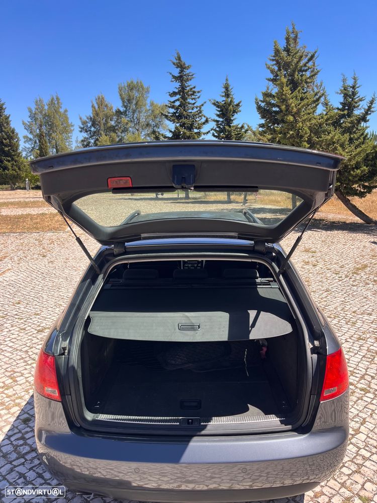 Audi A4 Avant 2.0 TDI - 13