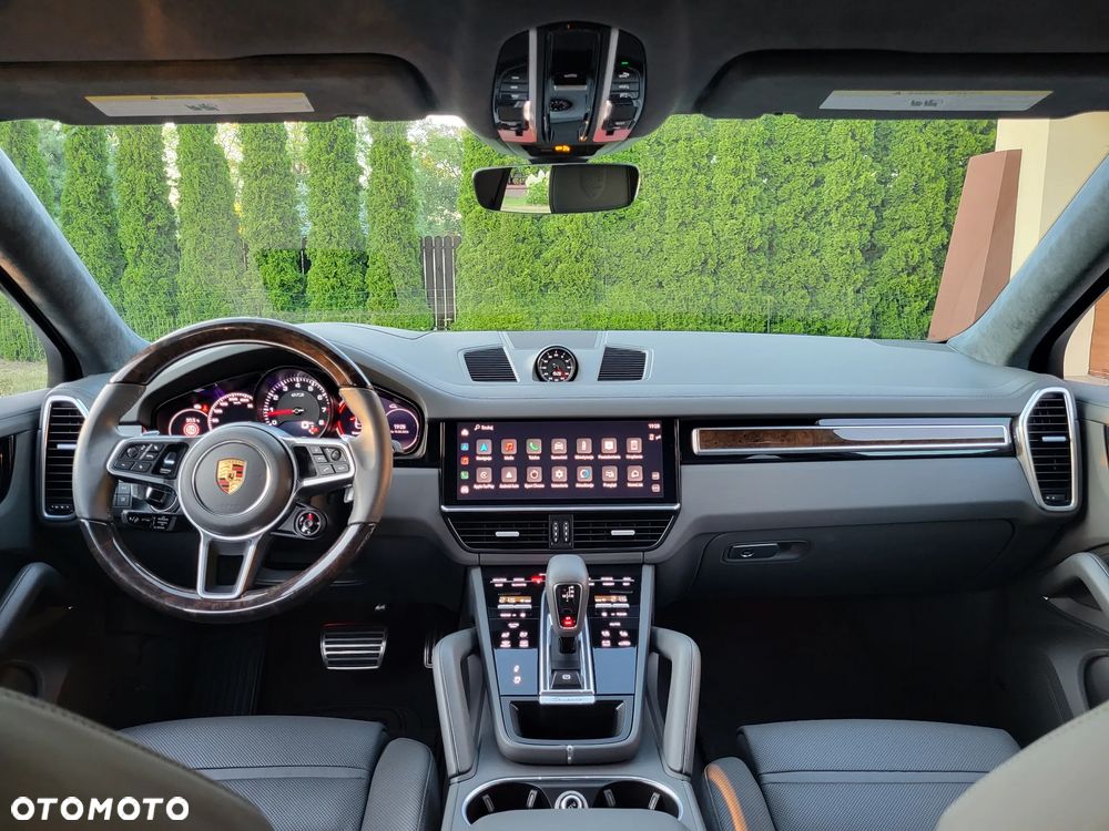 Porsche Cayenne GTS - 17