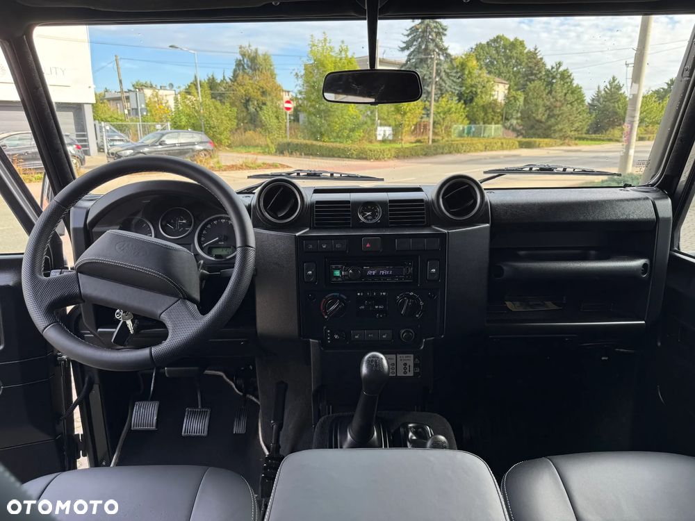 Land Rover Defender 2.2TD4 CrewCab SE - 12