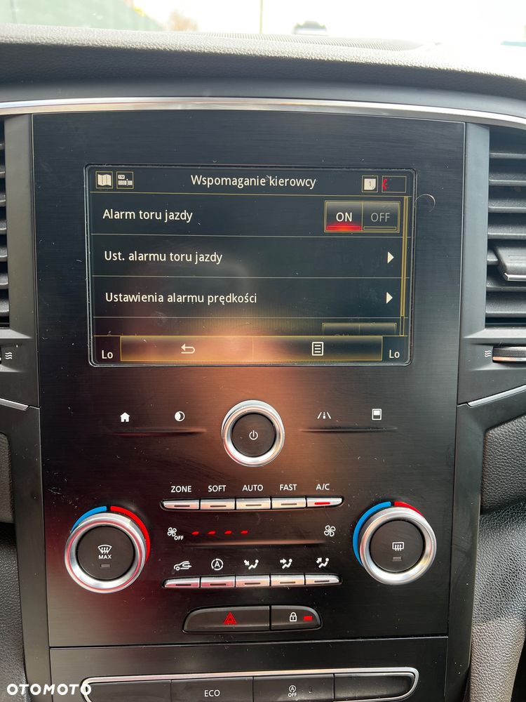 Renault Megane ENERGY TCe 100 INTENS - 26