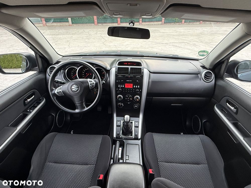 Suzuki Grand Vitara 2.0 Comfort Family - 15