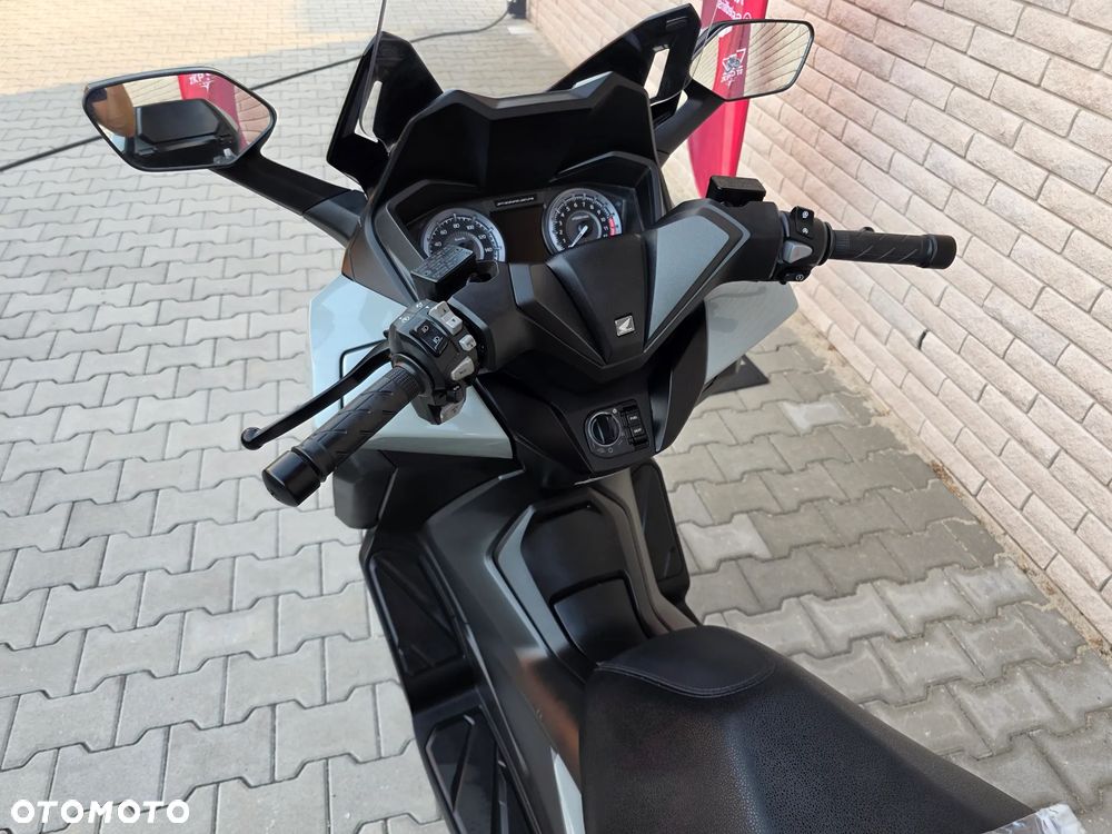 Honda NSS - 15