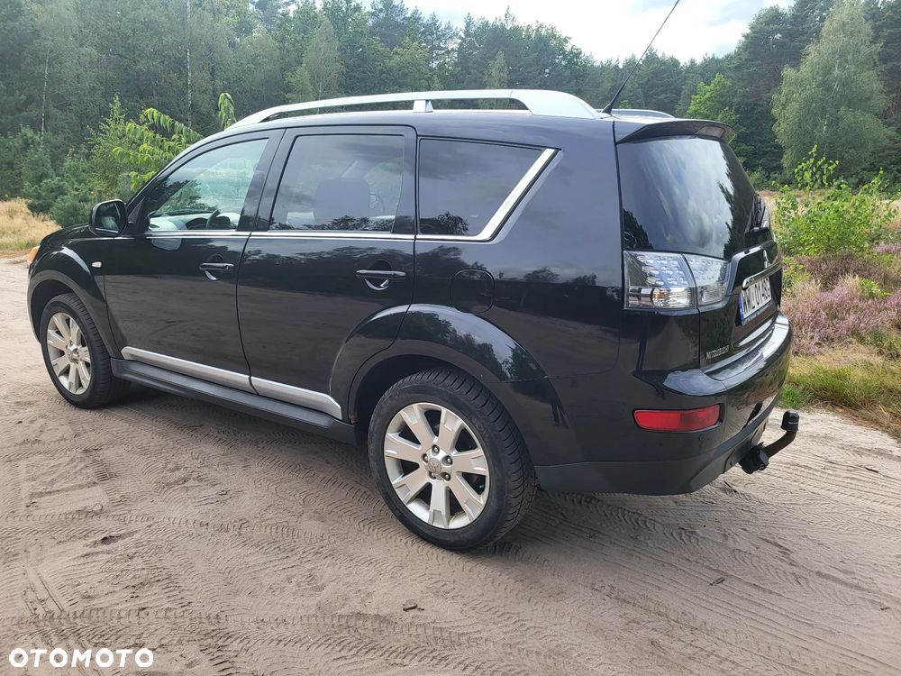 Mitsubishi Outlander 2.0 DID Instyle NAVI - 5