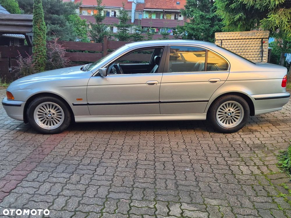 BMW Seria 5 - 8