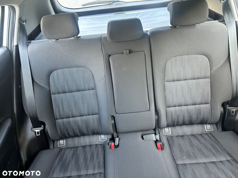 Kia Sportage 1.6 T-GDI Black Edition 2WD DCT - 11