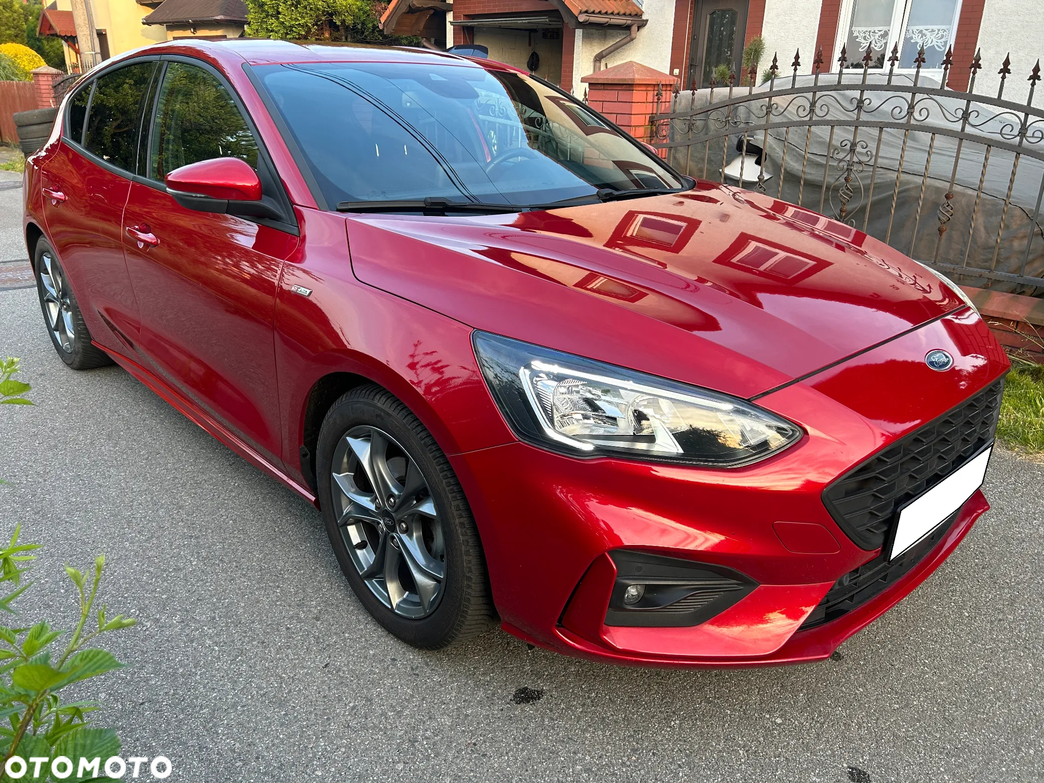 Ford Focus 1.0 EcoBoost Hybrid ST-LINE - 4