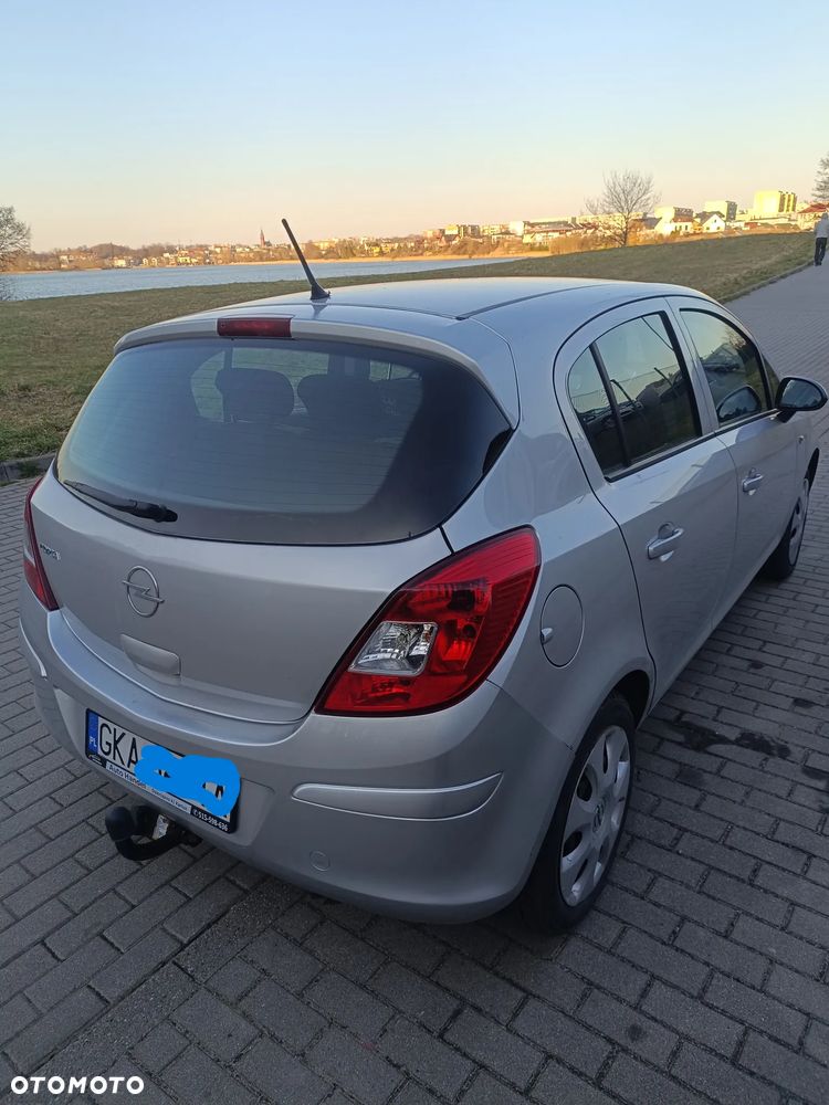 Opel Corsa 1.2 16V Edition - 5