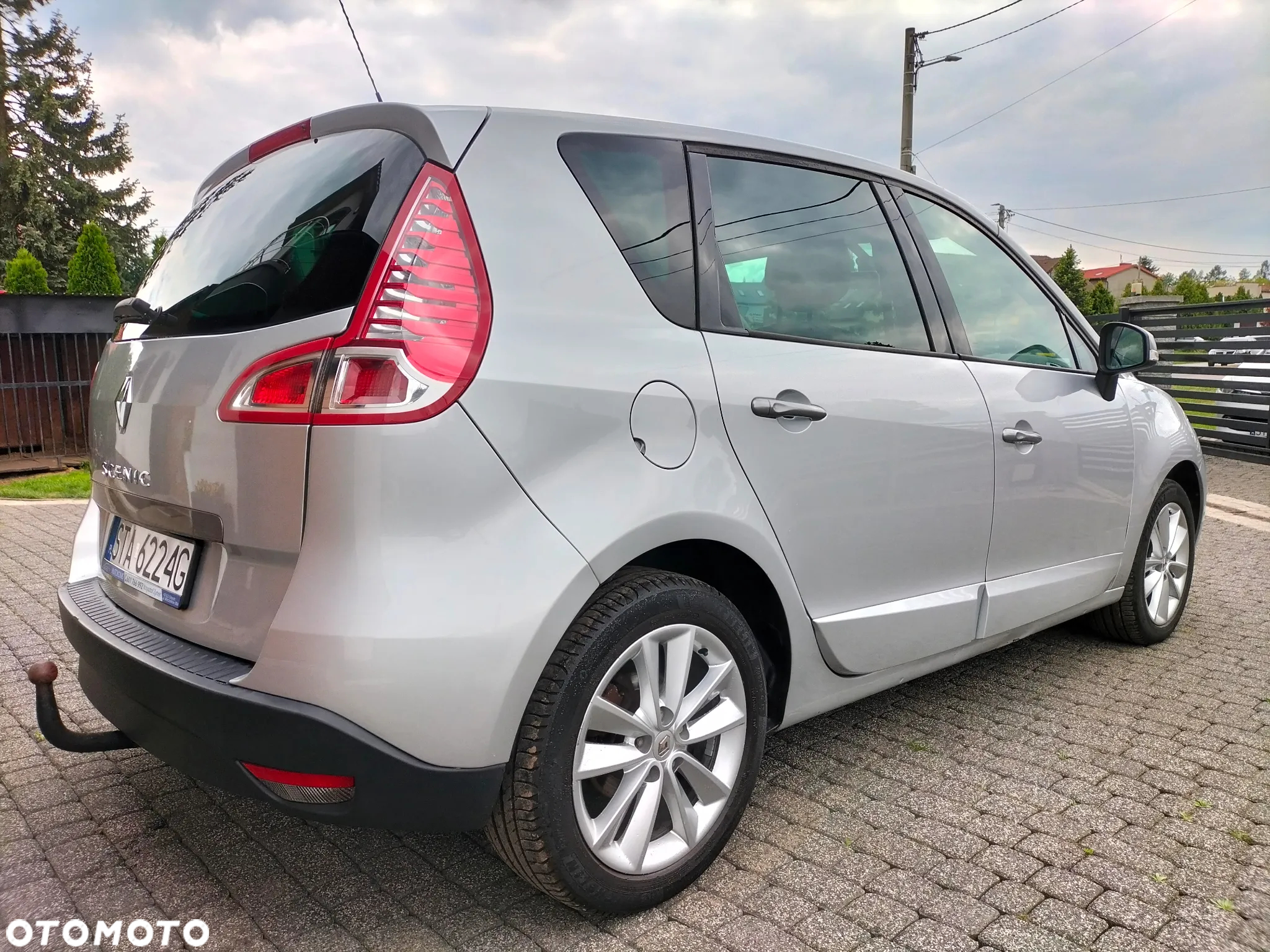 Renault Scenic 1.6 16V 110 Dynamique - 4