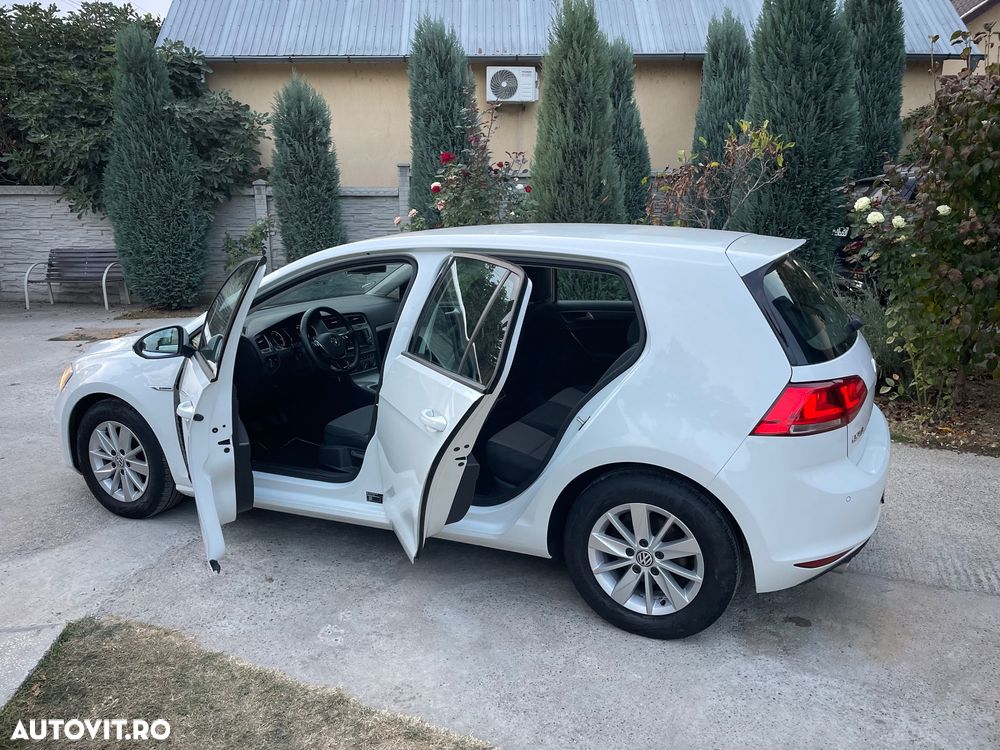 Volkswagen Golf - 12