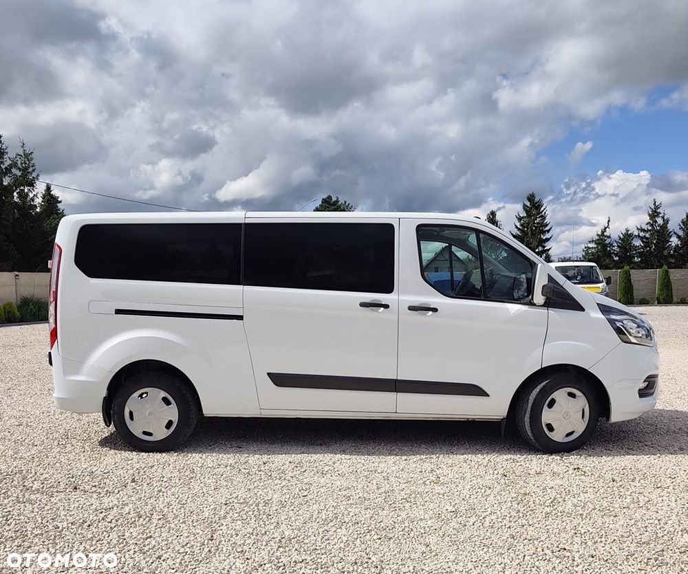 Ford Transit Custom 310 L2H1 Limited - 11