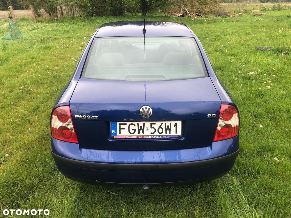 Volkswagen Passat 2.0 - 5