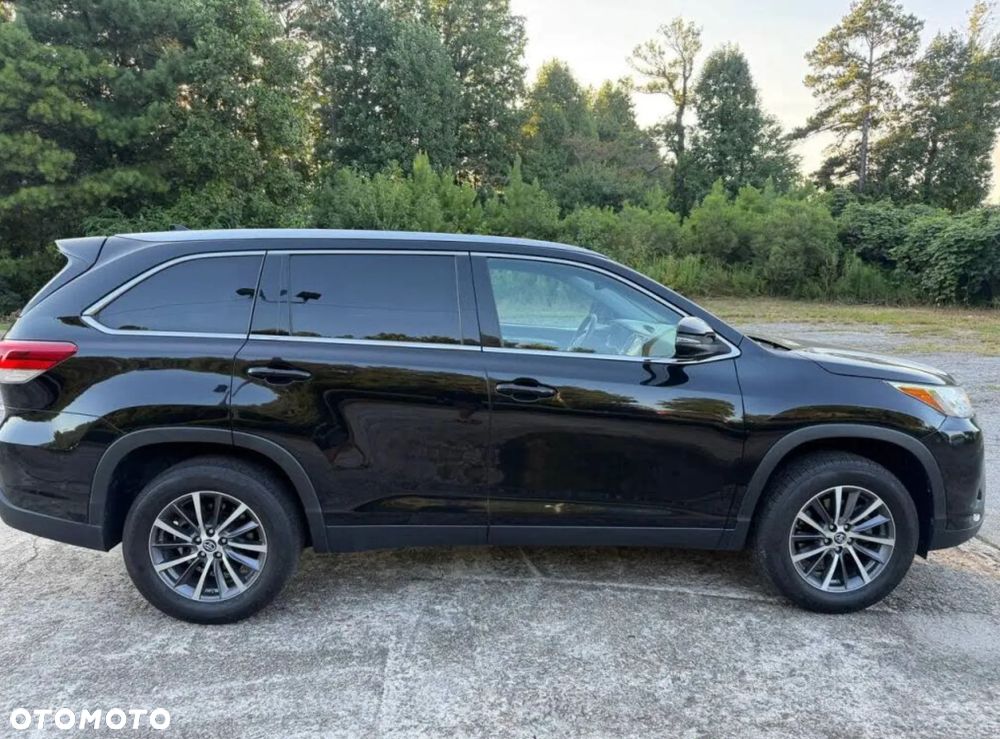 Toyota Highlander - 4