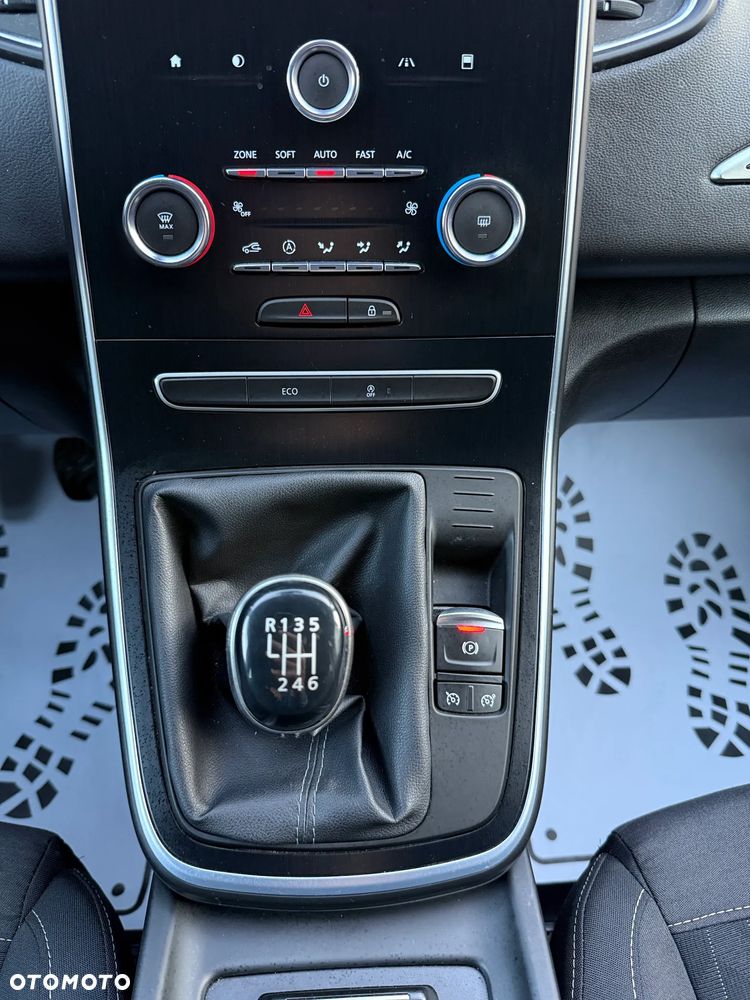 Renault Scenic TCe 140 GPF LIMITED - 12