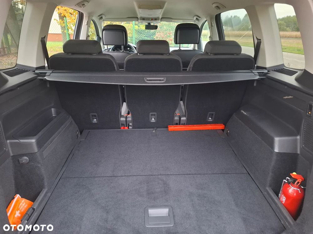 Volkswagen Touran 1.5 TSI EVO Highline - 17