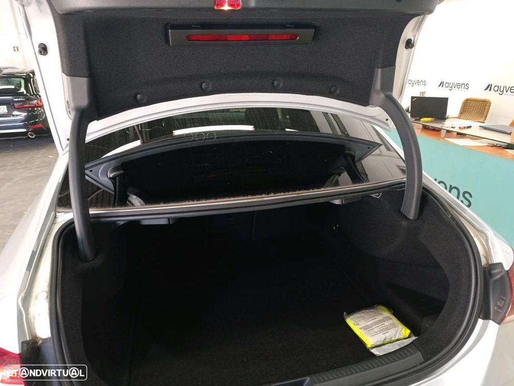Mercedes-Benz A 180 Limousine d AMG Line Aut. - 11