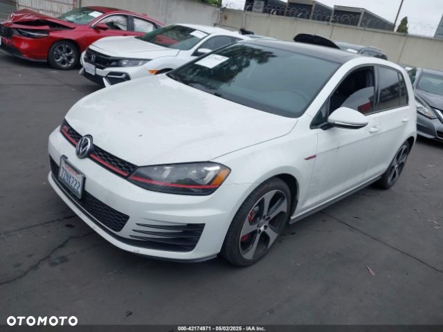 Volkswagen Golf GTI (BlueMotion Technology) DSG - 2