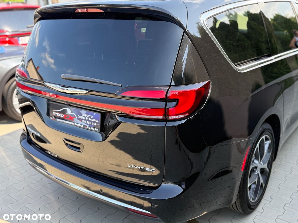 Chrysler Pacifica - 13