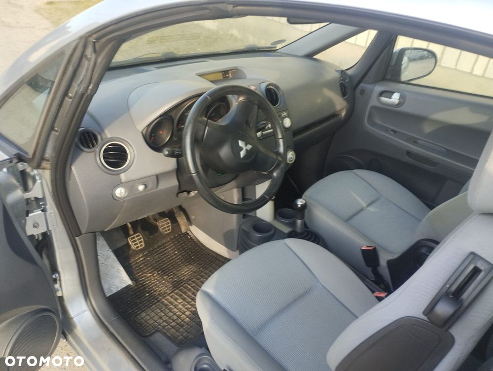 Mitsubishi Colt 1.5 - 14