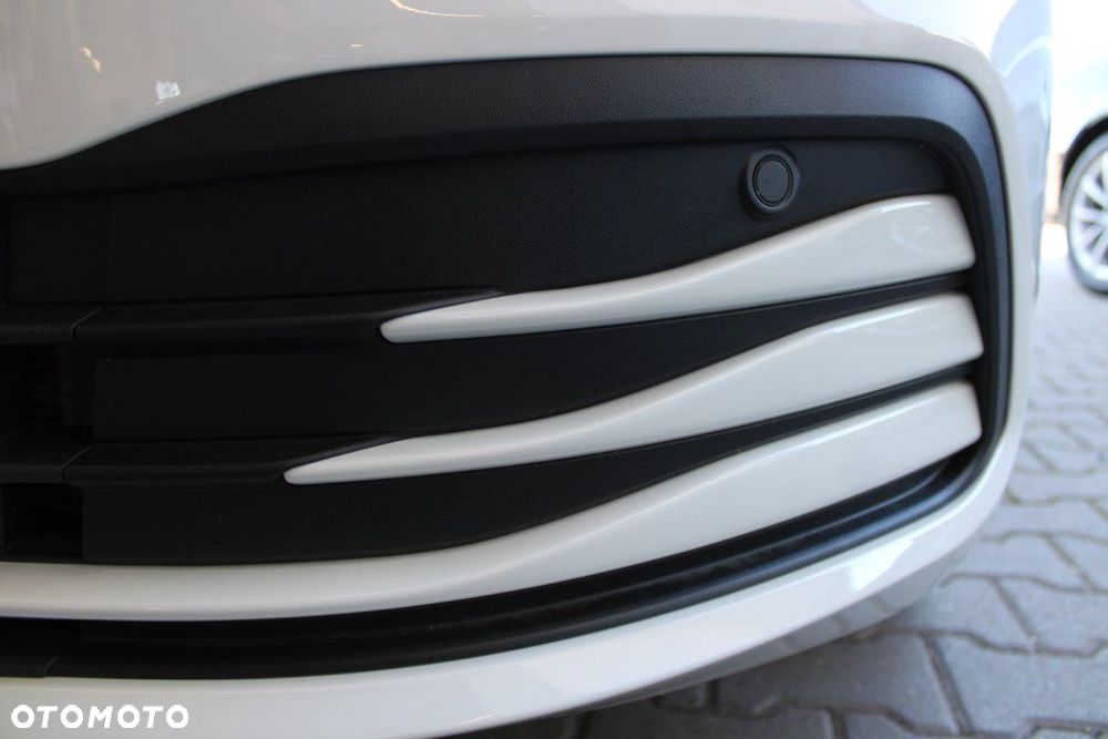 Volkswagen Golf - 27