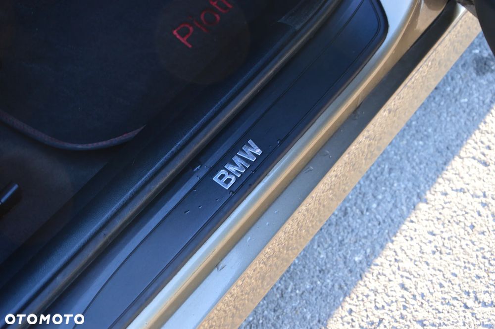 BMW Seria 3 318d - 24