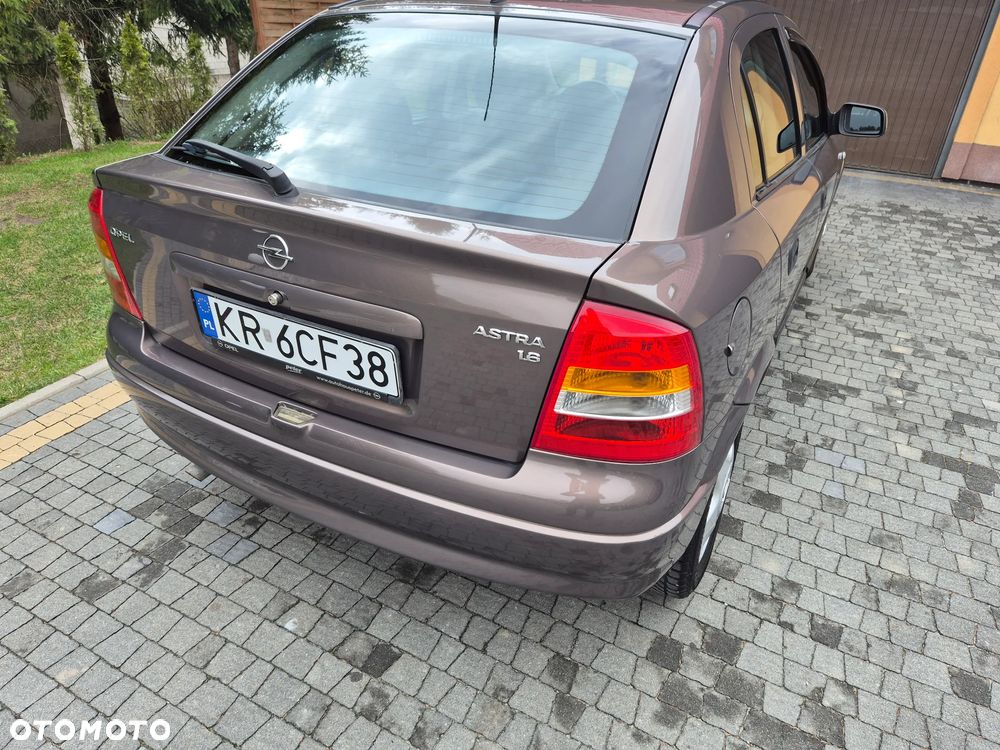Opel Astra - 6