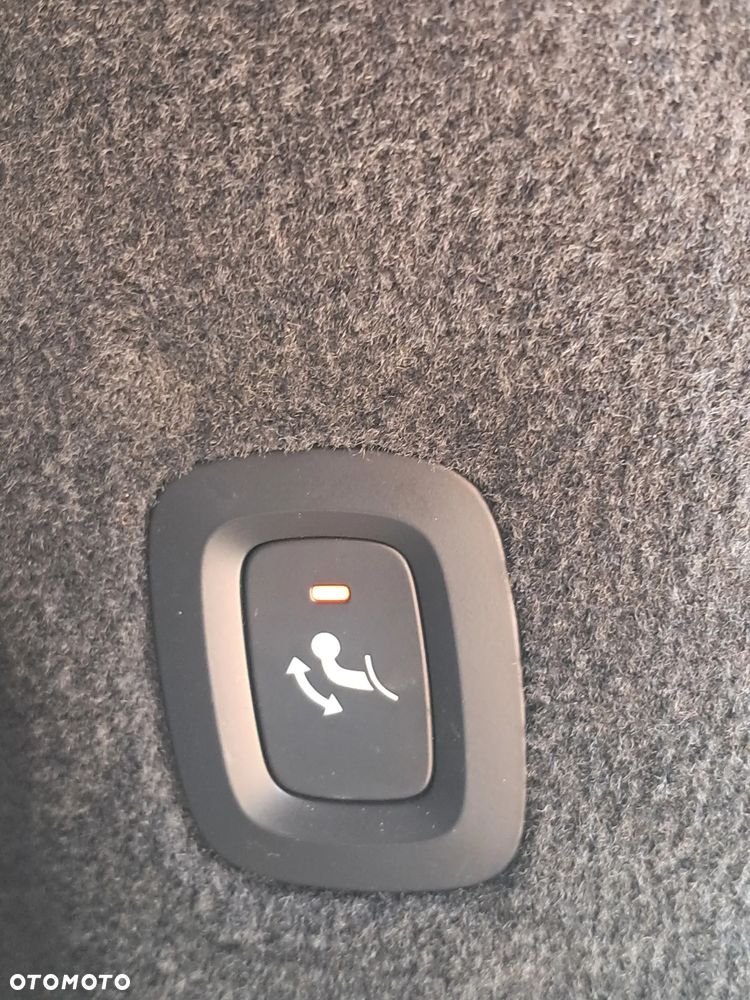 Volvo V90 D4 Geartronic Momentum - 34
