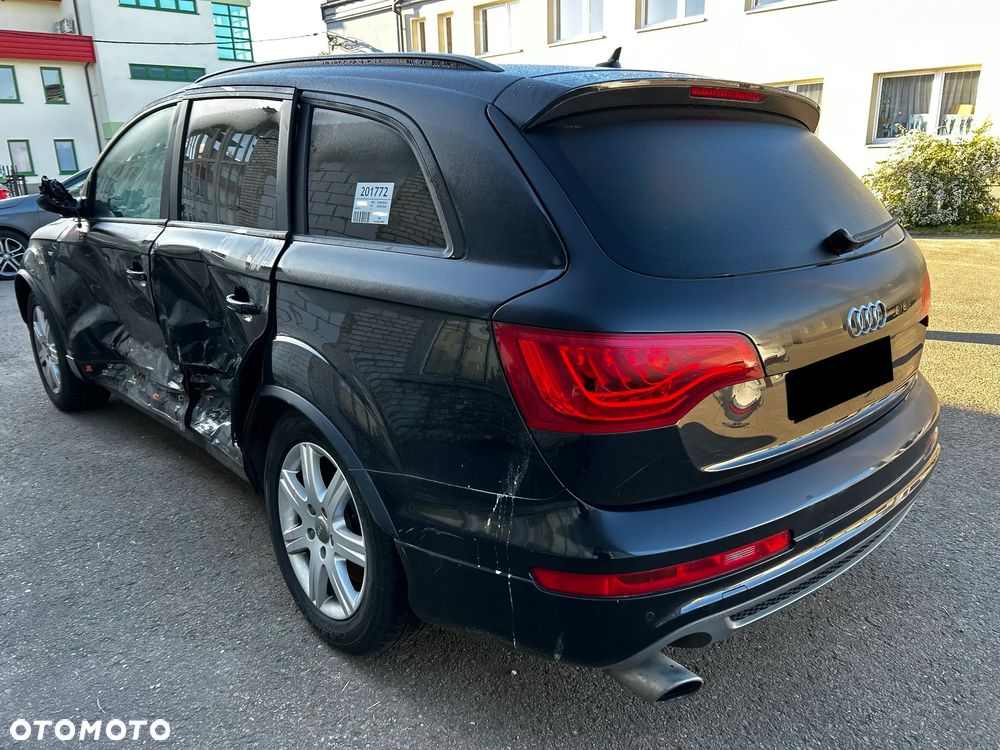 Audi Q7 - 11