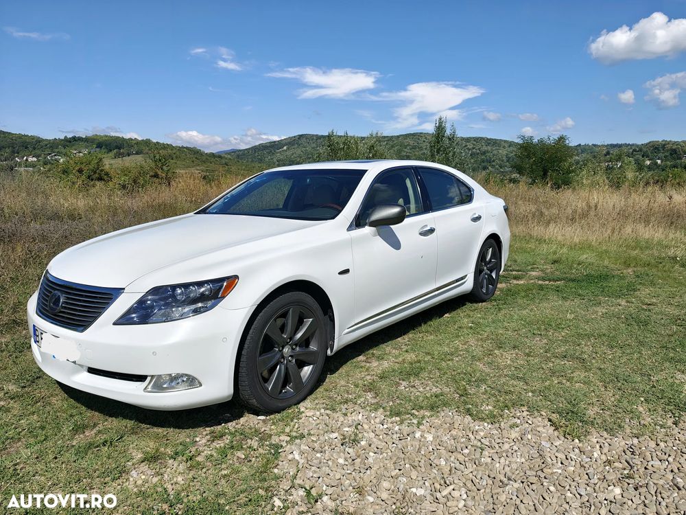 Lexus Seria LS - 2