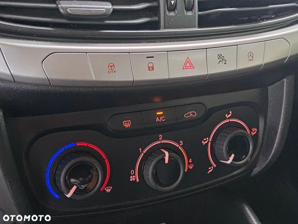 Fiat Tipo 1.4 16v Lounge EU6d - 19