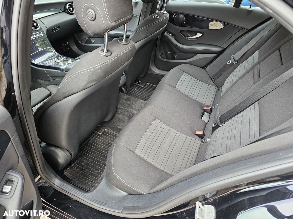 Mercedes-Benz C 180 7G-TRONIC - 12