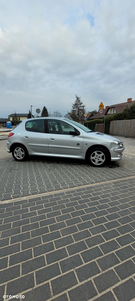 Peugeot 206 75 JBL - 6