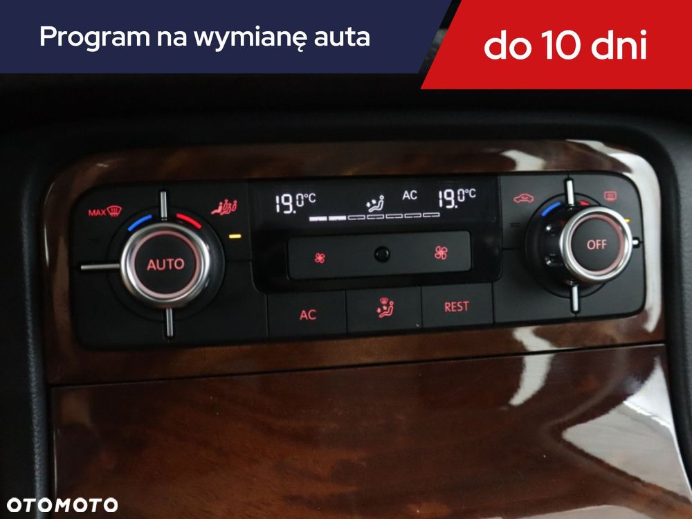 Volkswagen Touareg - 18