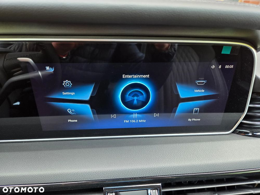 Hongqi HS5 2.0T AWD - 12