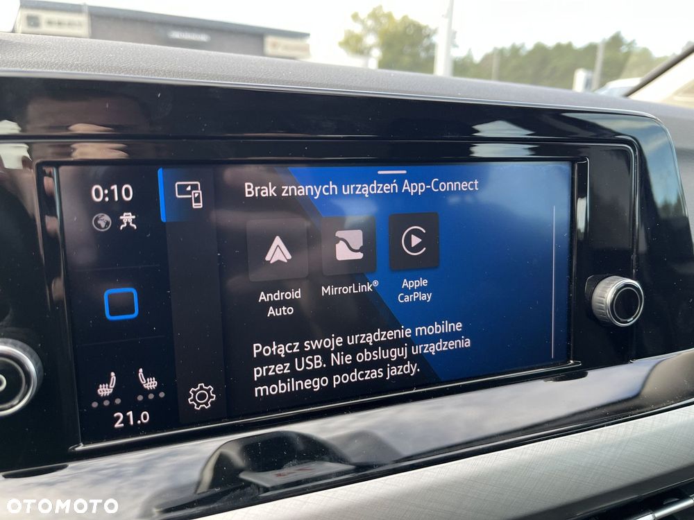 Volkswagen Golf - 25