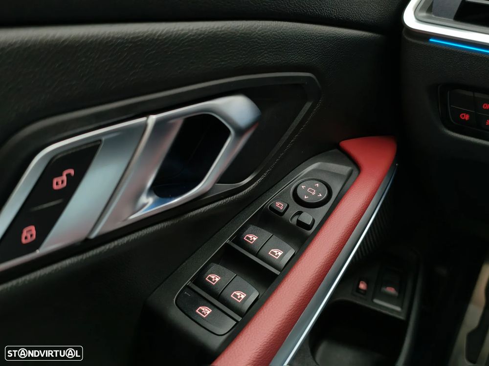 BMW 320 e Pack M Auto - 27