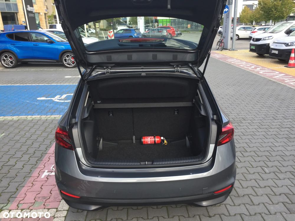 Skoda Fabia 1.0 TSI Ambition DSG - 6