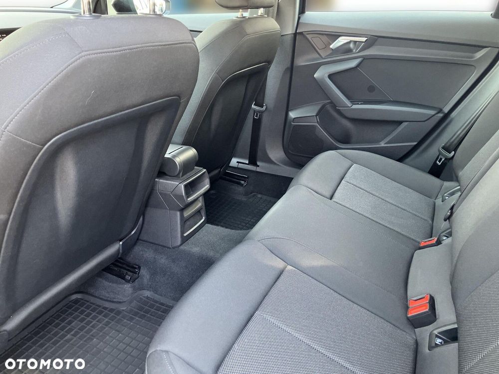 Audi A3 Sportback 30 TFSI - 14