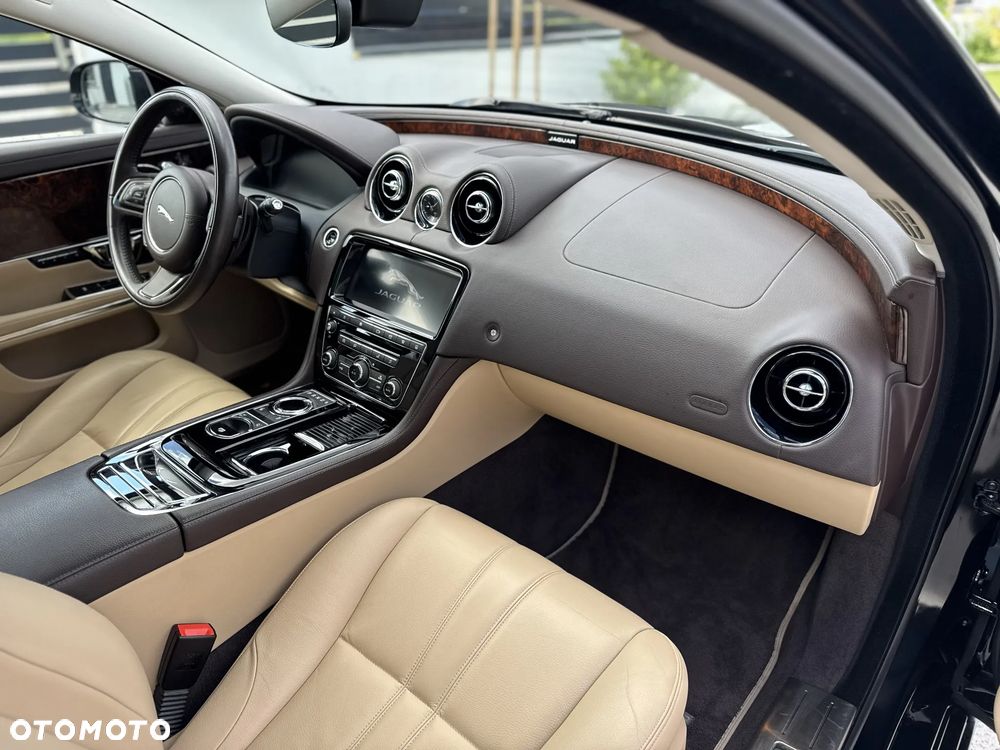 Jaguar XJ 3.0 V6 Premium Luxury - 20