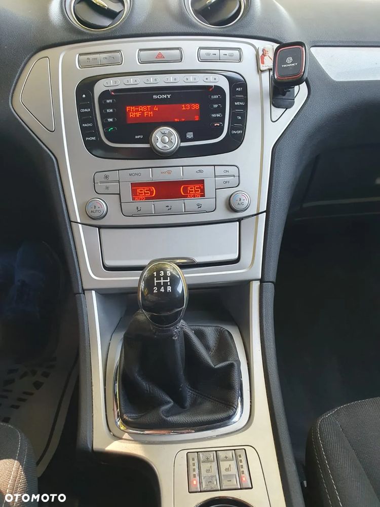 Ford Mondeo Turnier 2.0 Titanium - 13