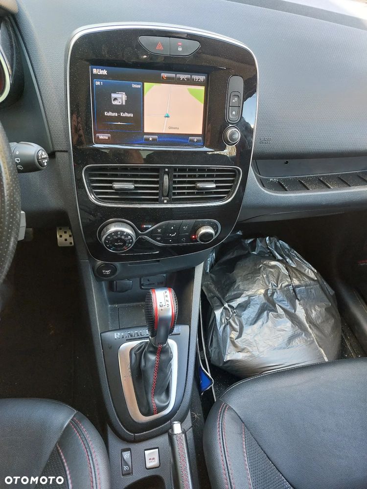 Renault Clio TCe 220 EDC R.S Trophy - 6
