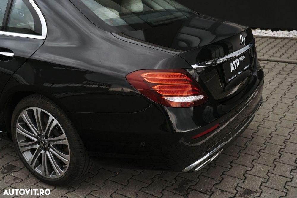 Mercedes-Benz E - 10